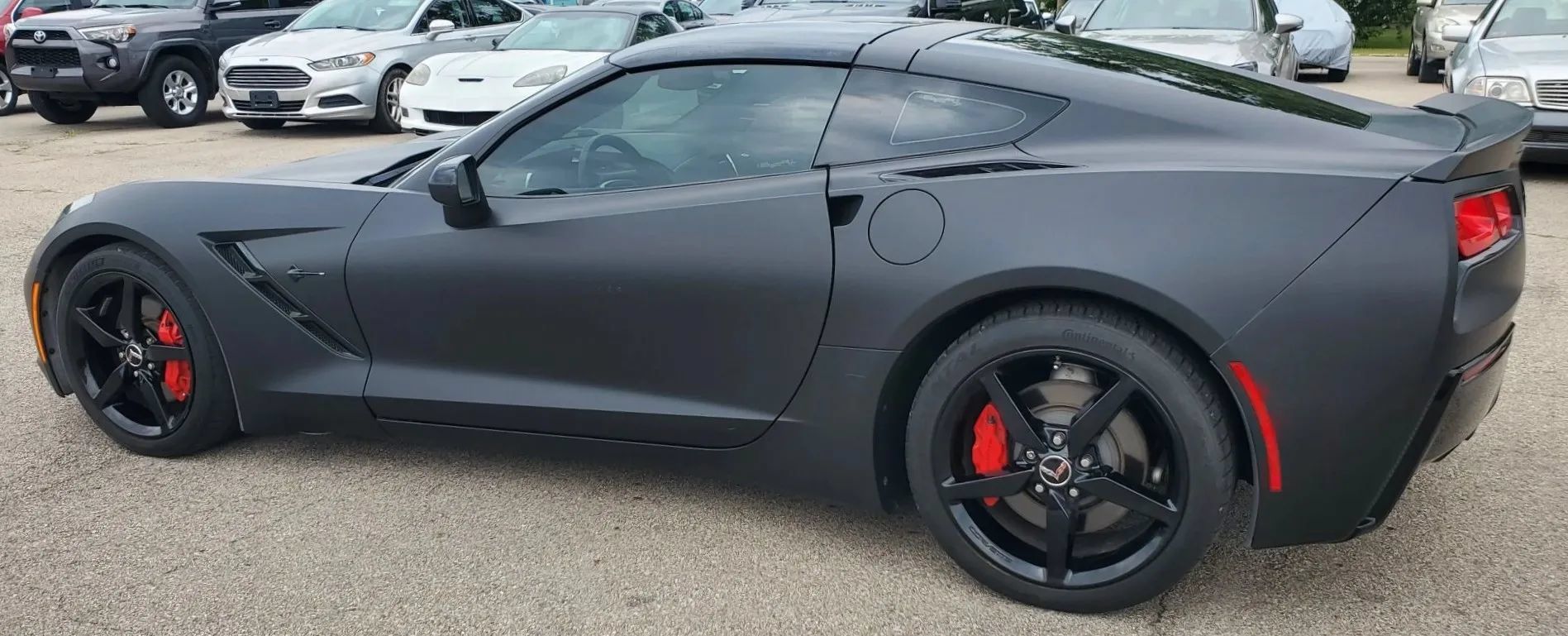 Used 2014 Chevrolet Corvette Stingray Coupe w/ 2LT Preferred Equipment Group RWD image 11