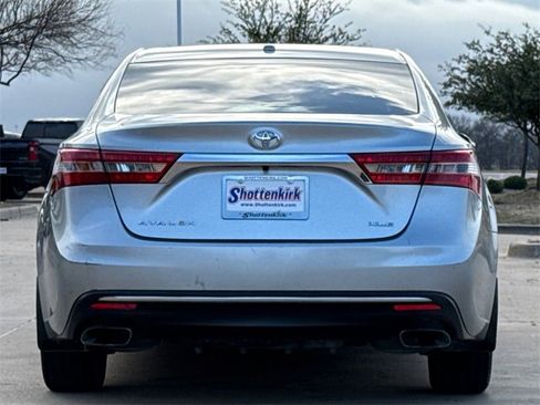 Used 2016 Toyota Avalon XLE Premium image 7