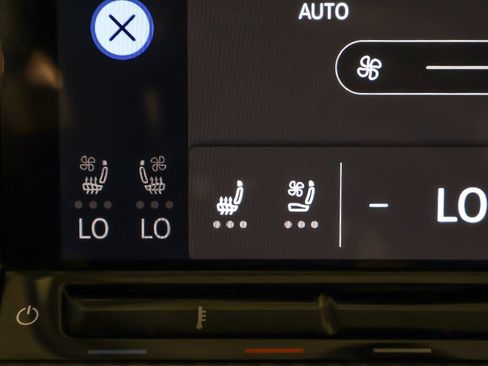 Used 2024 Volkswagen Golf R AWD/4WD image 50