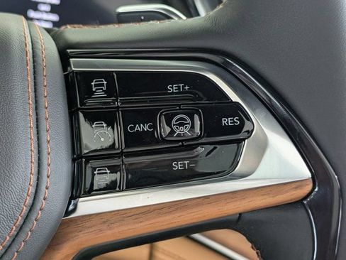 New 2025 Jeep Grand Cherokee Summit AWD/4WD image 27