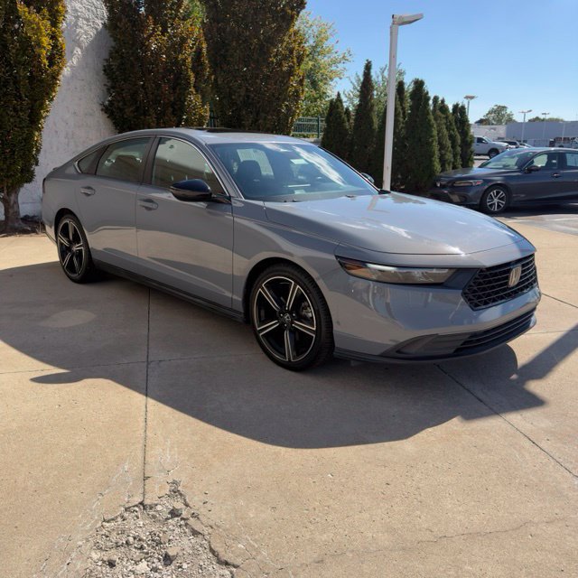 Certified 2023 Honda Accord Sport image 9