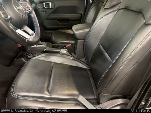 Used 2021 Jeep Wrangler Unlimited Rubicon 4xe image 12