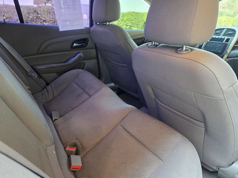 Used 2015 Chevrolet Malibu LS FWD image 16