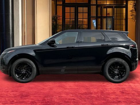 Used 2026 Land Rover Range Rover Evoque S image 3