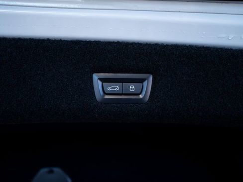 Used 2023 BMW 740i RWD image 51