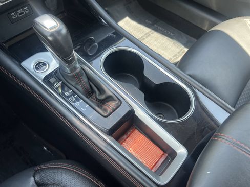 Used 2024 Nissan Altima 2.5 SR FWD image 9