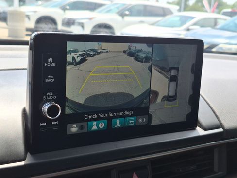 Used 2025 Honda Pilot Elite image 25