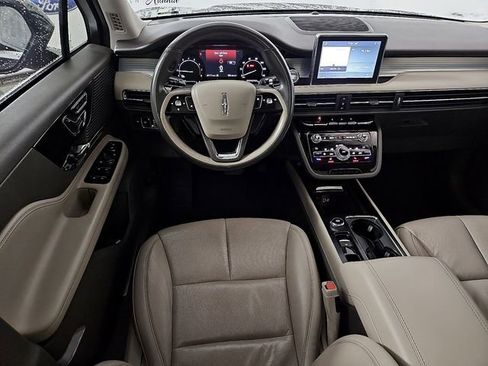 Used 2020 Lincoln Corsair FWD w/ Premium Package image 12