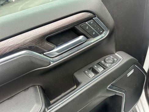 Used 2024 Chevrolet Silverado 1500 LTZ image 28