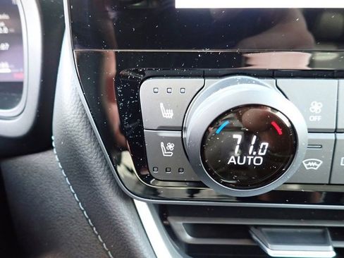 Used 2025 Toyota Grand Highlander Limited image 26