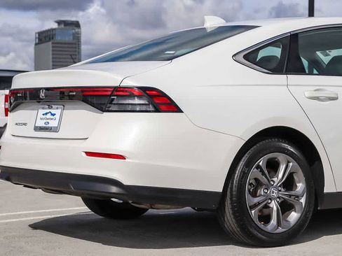 Used 2024 Honda Accord EX image 9