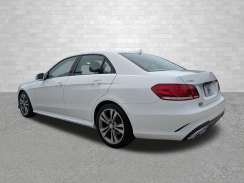 Used 2016 Mercedes-Benz E 350 4MATIC Sedan image 4