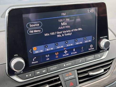Used 2025 Nissan Altima 2.5 SV FWD image 20