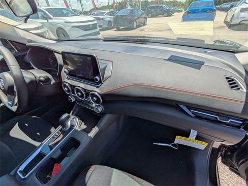 New 2025 Nissan Sentra SR w/ Midnight Edition image 30