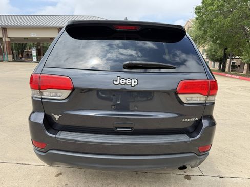 Used 2015 Jeep Grand Cherokee Laredo w/ Quick Order Package 23E RWD image 6