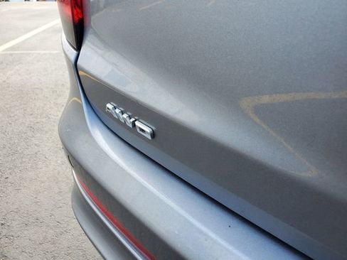 Certified 2022 Cadillac XT6 Luxury image 10