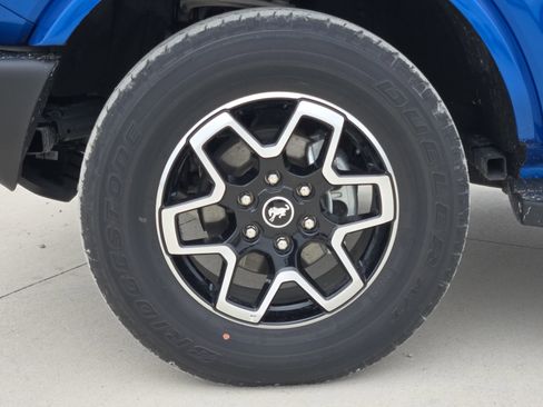 Used 2024 Ford Bronco Outer Banks image 12