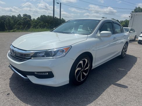Used 2016 Honda Accord EX-L image 3