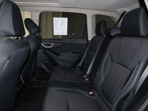 Used 2022 Subaru Forester Premium image 22