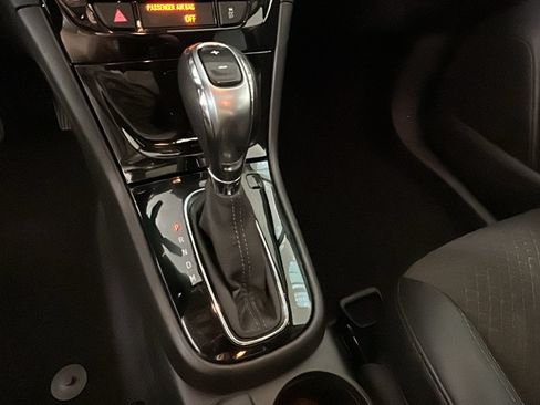 Used 2020 Buick Encore Preferred FWD image 25