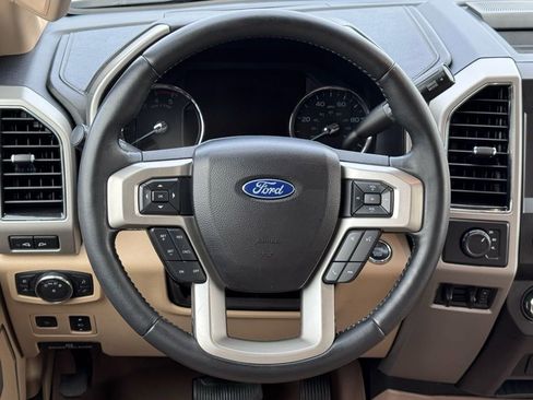 Used 2021 Ford F250 Lariat w/ Lariat Ultimate Package AWD/4WD image 9