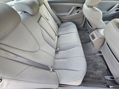 Used 2007 Toyota Camry LE image 25