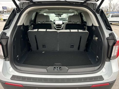 New 2026 Ford Explorer Active w/ Active Comfort Package image 23