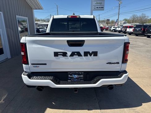 Used 2025 RAM 1500 Big Horn AWD/4WD image 4