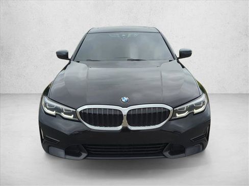 Used 2021 BMW 330i Sedan w/ Convenience Package RWD image 2