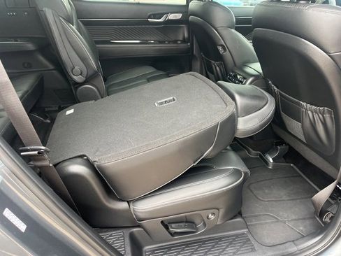 Used 2024 Hyundai Palisade Calligraphy image 50