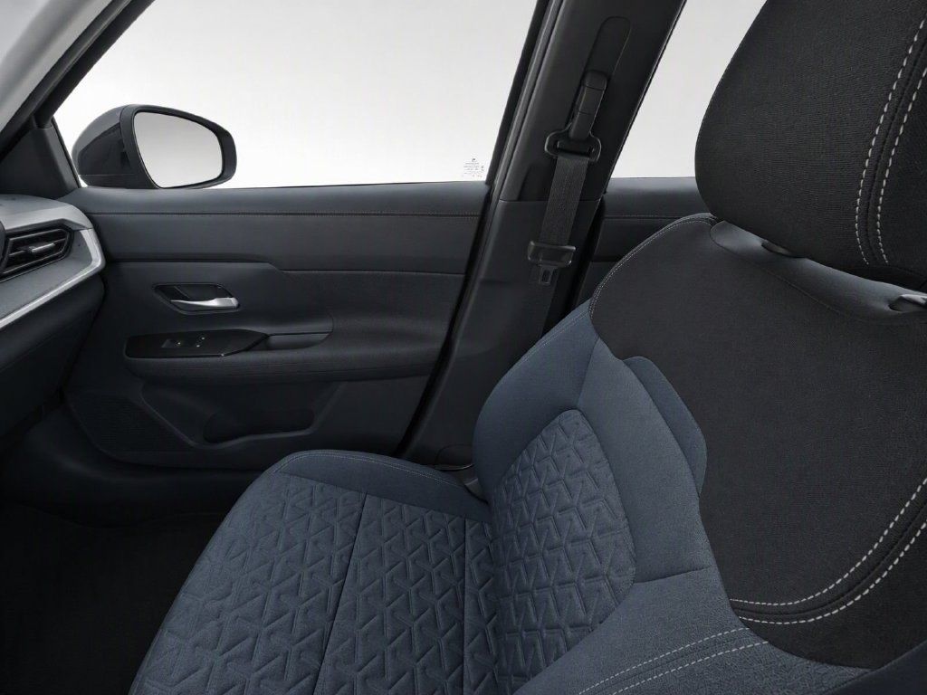 Used 2025 Nissan Kicks SV FWD image 22