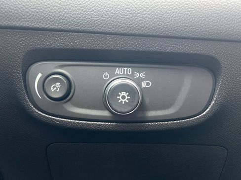 Used 2025 Buick Encore GX Preferred image 15