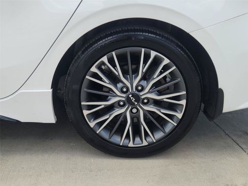 Used 2023 Kia Forte GT-Line w/ GT-Line Technology Package FWD image 31