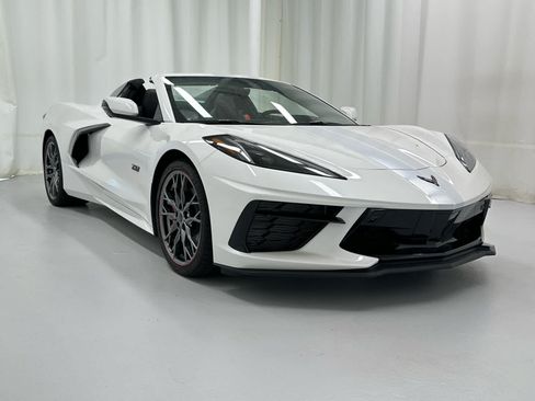 Used 2023 Chevrolet Corvette Stingray Premium Conv RWD image 1