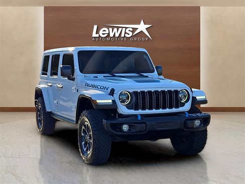 Used 2024 Jeep Wrangler Unlimited Rubicon 4xe image 6