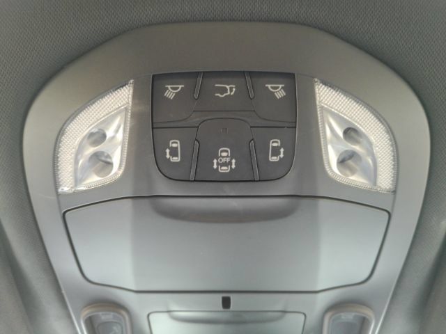 Used 2025 Chrysler Pacifica Limited FWD image 56