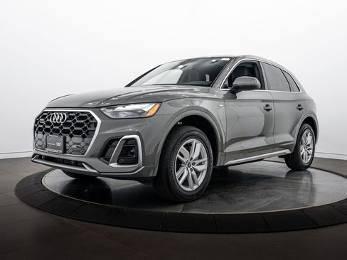 Certified 2023 Audi Q5 2.0T Premium w/ Convenience Package AWD/4WD image 7