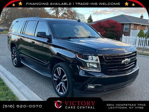 Used 2020 Chevrolet Suburban Premier w/ Premier 6.2L Value Package image 3
