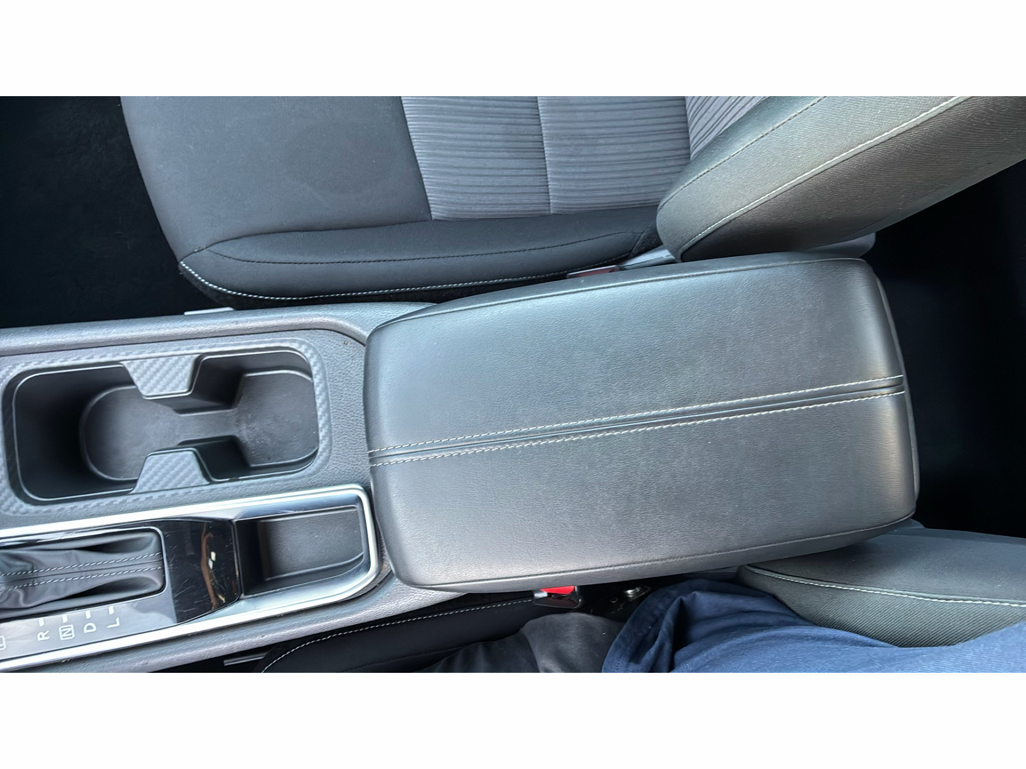 Used 2025 Nissan Sentra SV FWD image 17