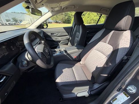 New 2026 Nissan Sentra SV w/ Floor Mat Package FWD image 11