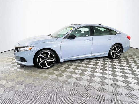Used 2022 Honda Accord Sport image 4