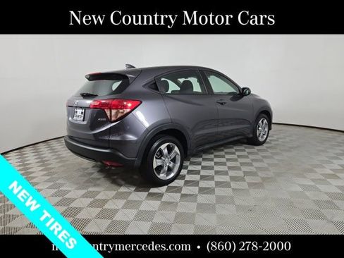 Used 2017 Honda HR-V LX image 8