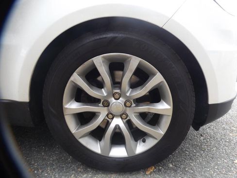 Used 2016 Land Rover Range Rover Sport HSE image 18