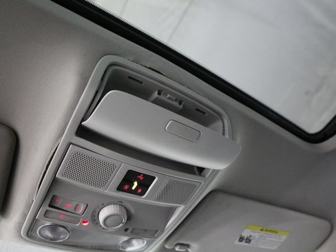 Used 2010 Volkswagen Jetta Limited Edition FWD image 39
