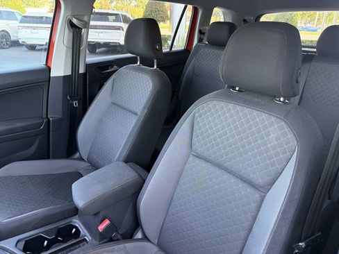 Used 2019 Volkswagen Tiguan S w/ Driver Assistance Package FWD image 11
