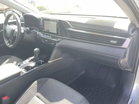Used 2025 Toyota Camry LE w/ Convenience Package FWD image 28