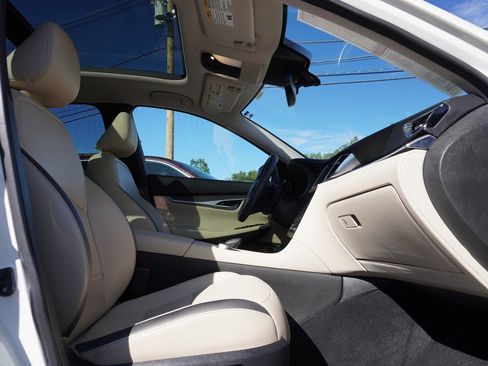 Used 2022 INFINITI QX50 Luxe image 32