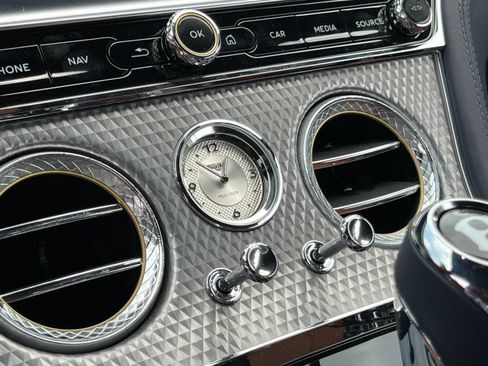 Used 2023 Bentley Continental GT Mulliner AWD/4WD image 29