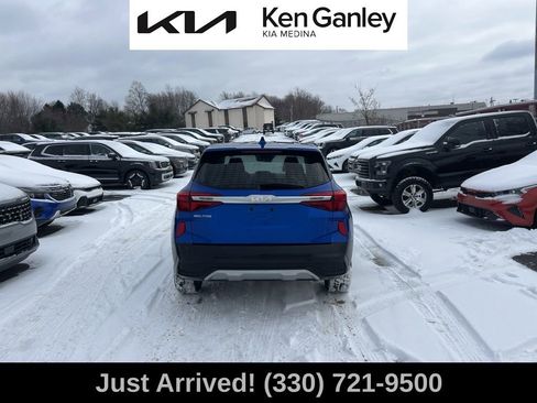 Certified 2023 Kia Seltos LX image 6