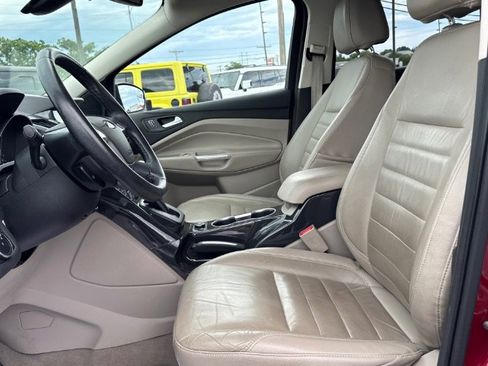 Used 2015 Ford Escape Titanium FWD image 17